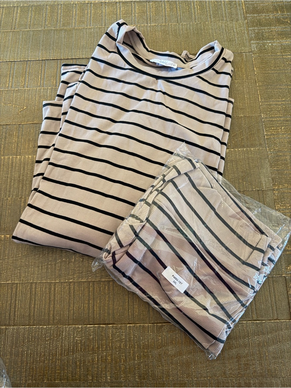 NWT Talulah Novi Stripe ribbed tee and shorts set - birch/black size 3x